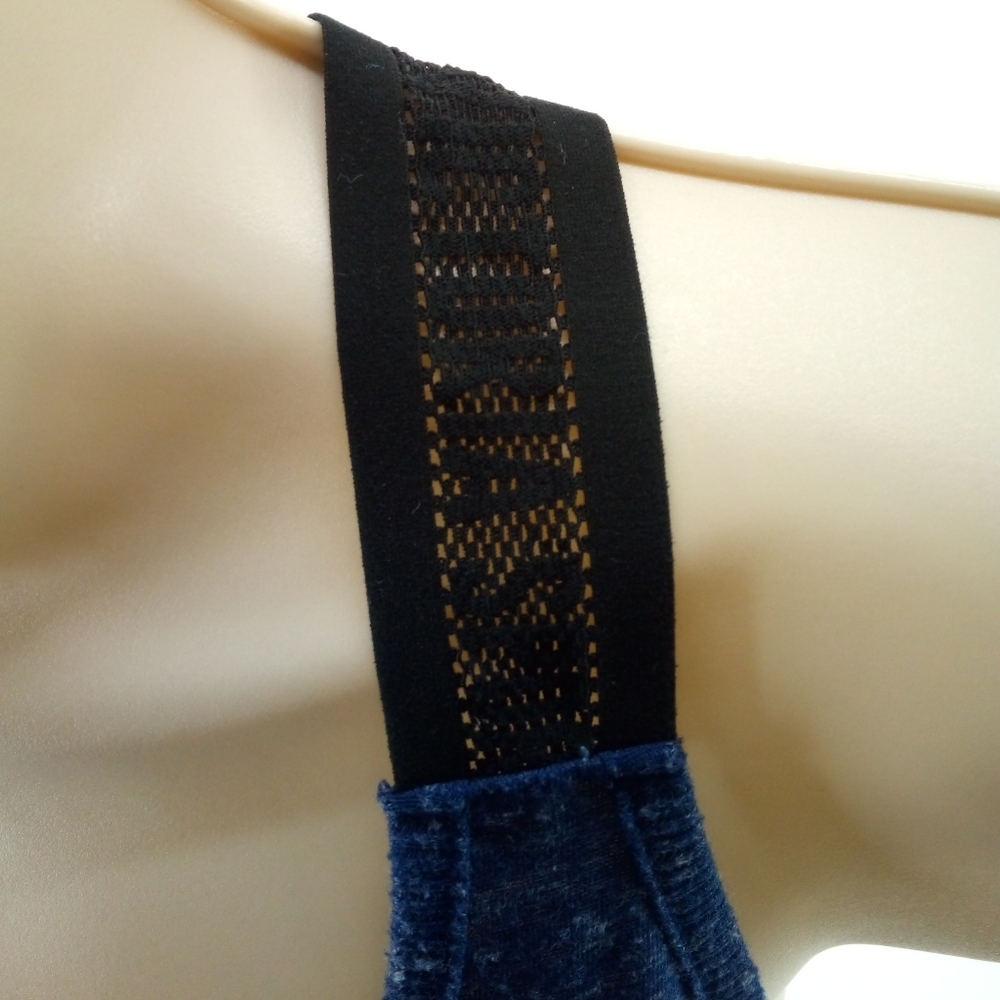 ⭐3/$30 Victoria Sport Racerback Workout Tank Top M Blue Black - Picture 4 of 9